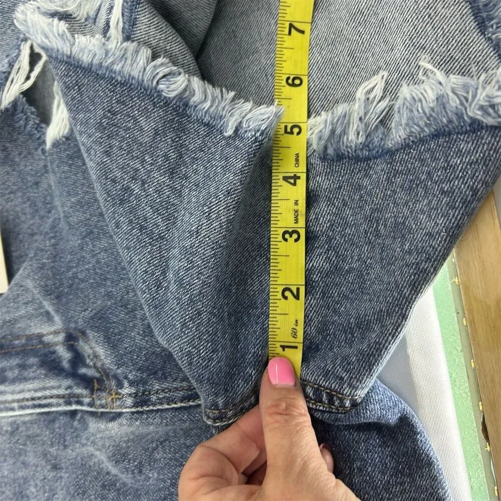 FOREVER 21 Women's High Rise Denim Shorts Distressed Frayed Hem Size 20 NWT - Picture 7 of 12